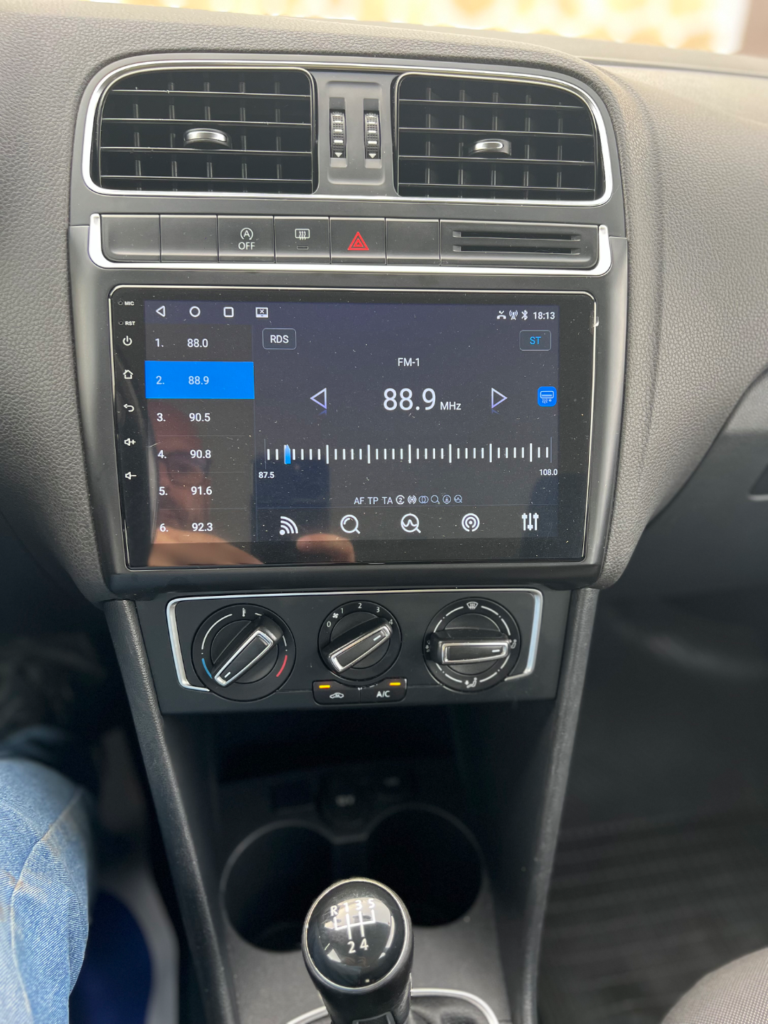 Volkswagen  Polo - Thumbnail 9