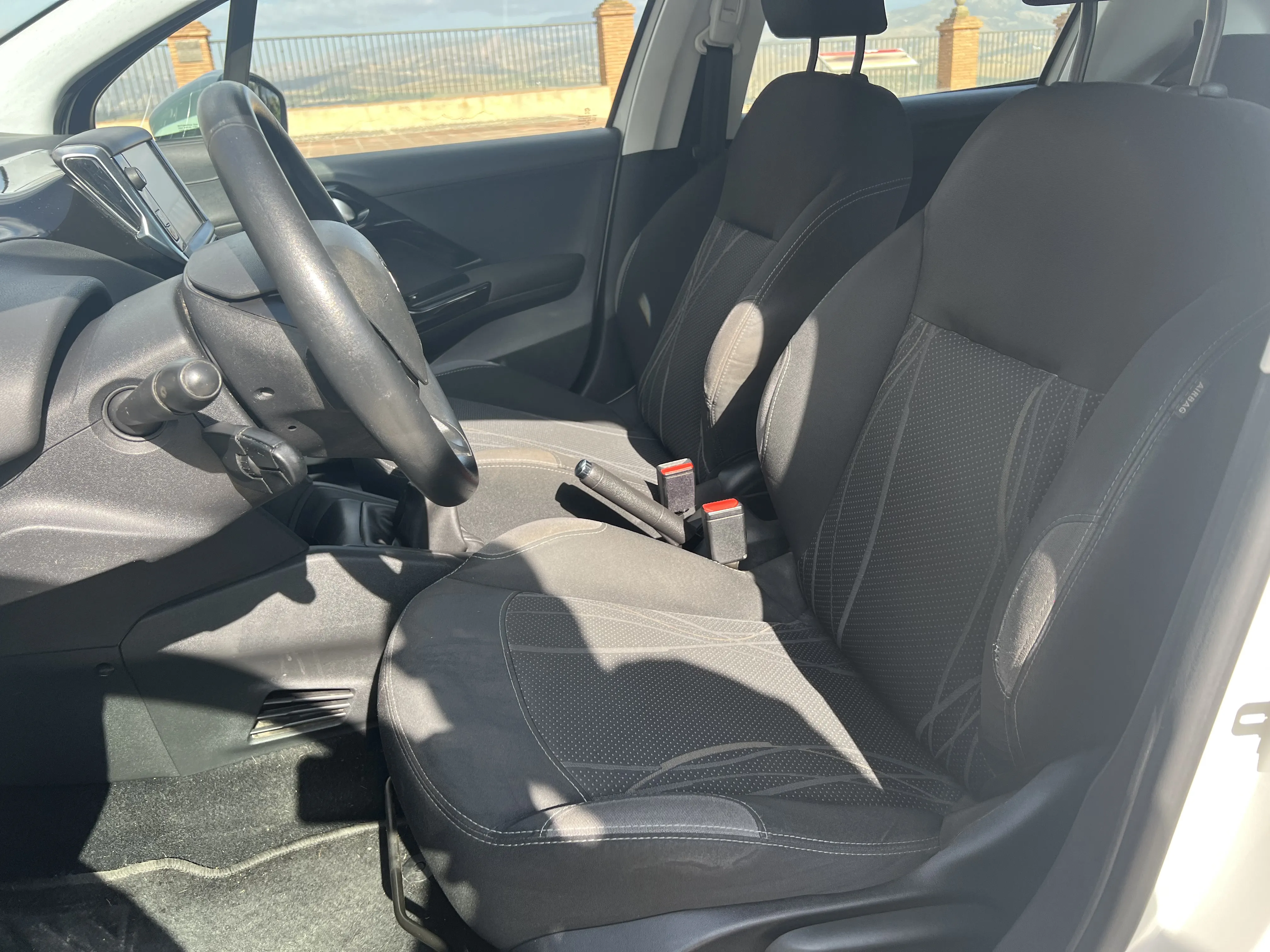 Peugeot 208 1.2 Active - Thumbnail 4