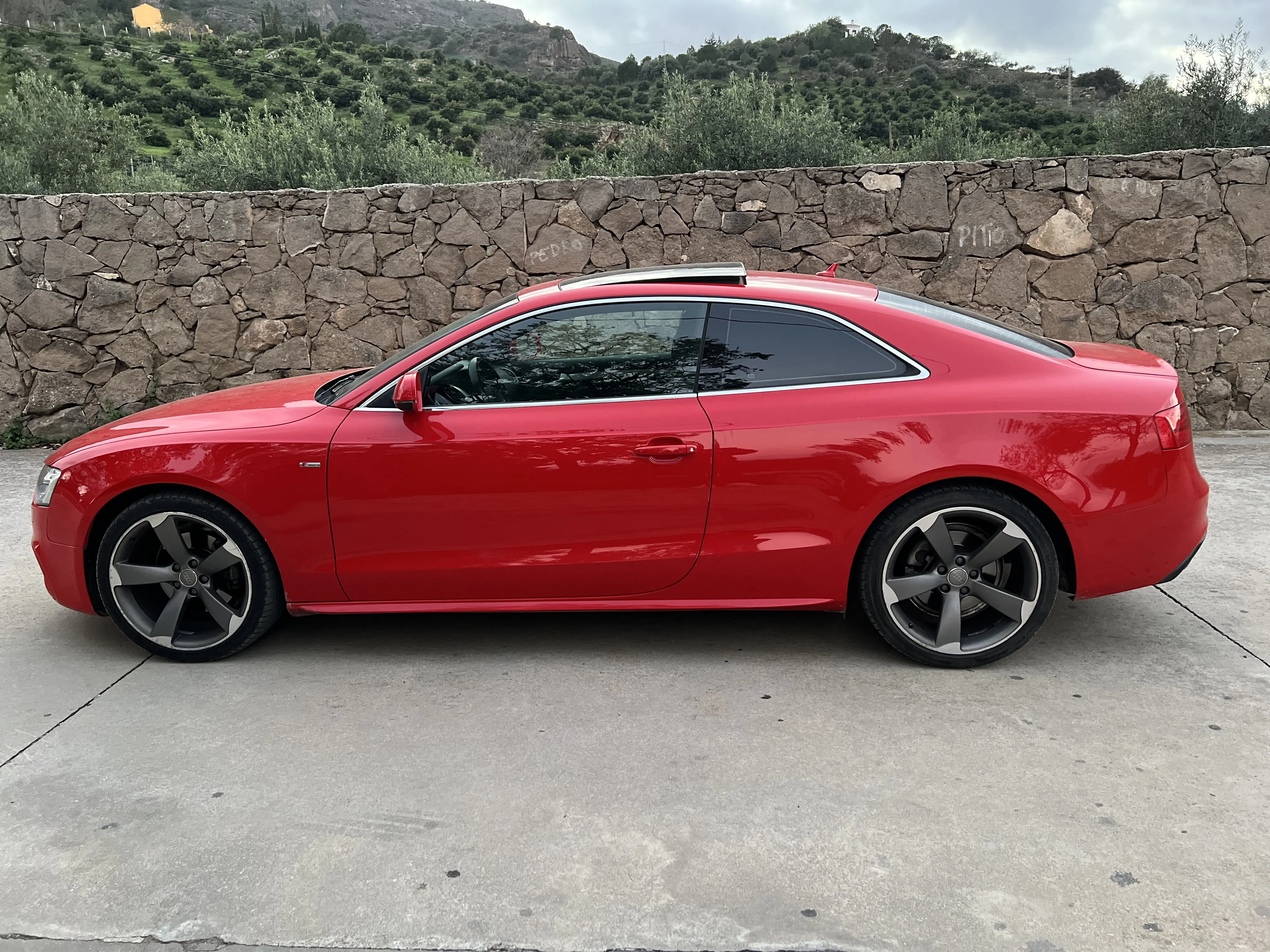 Audi A5 Coupe  - Thumbnail 6