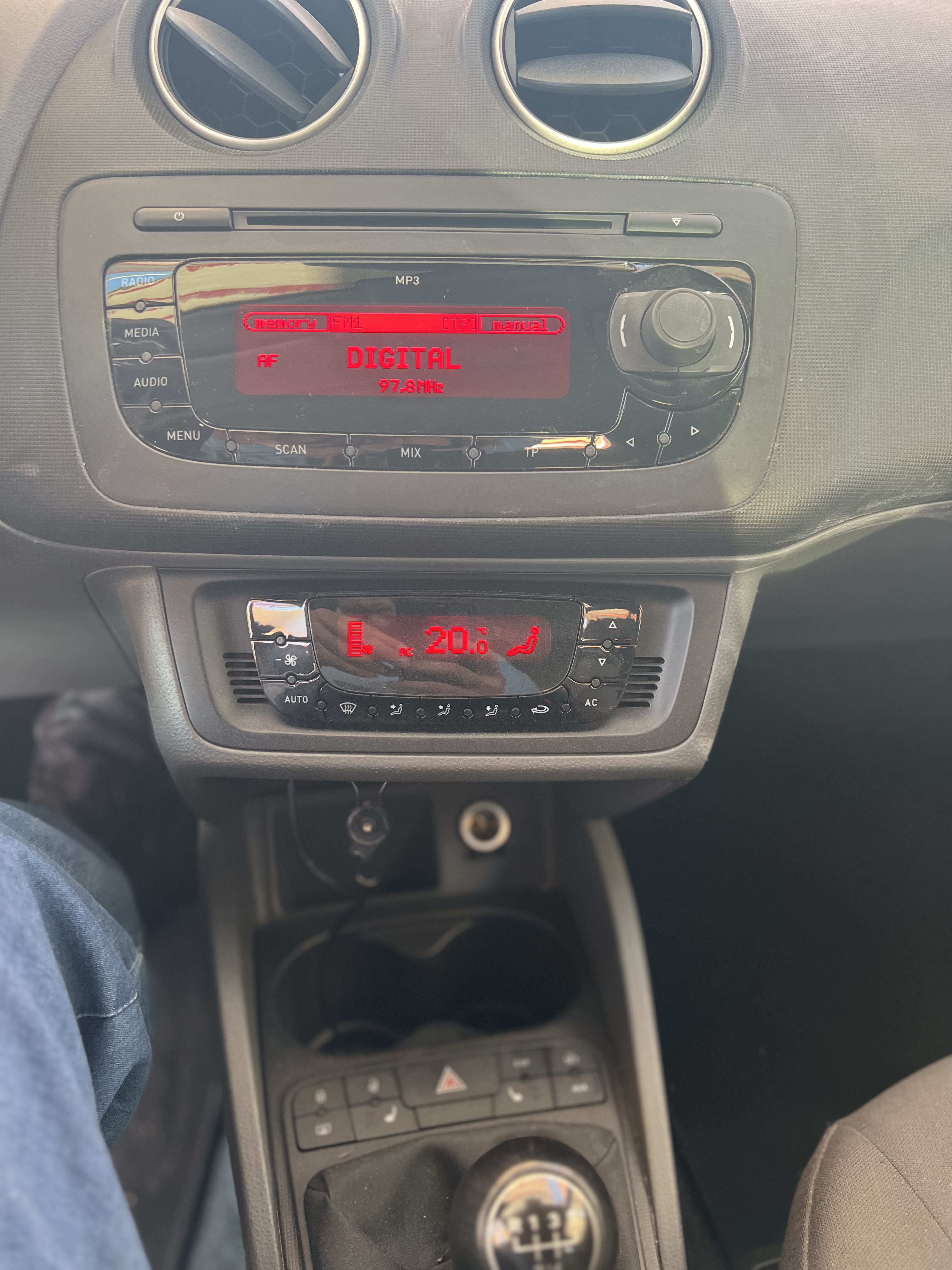 Seat Ibiza - Thumbnail 9