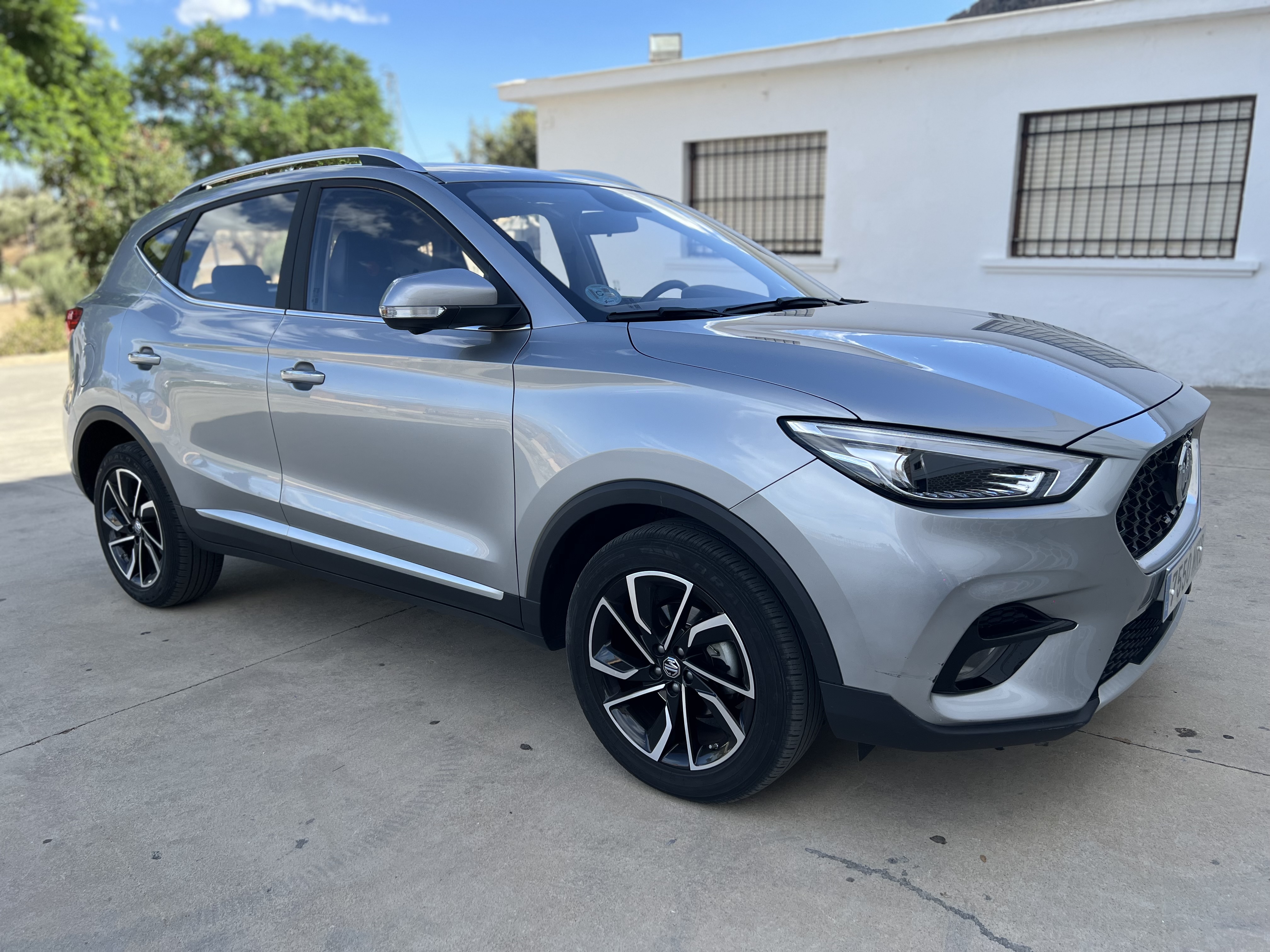 Mg Zs - Thumbnail 3