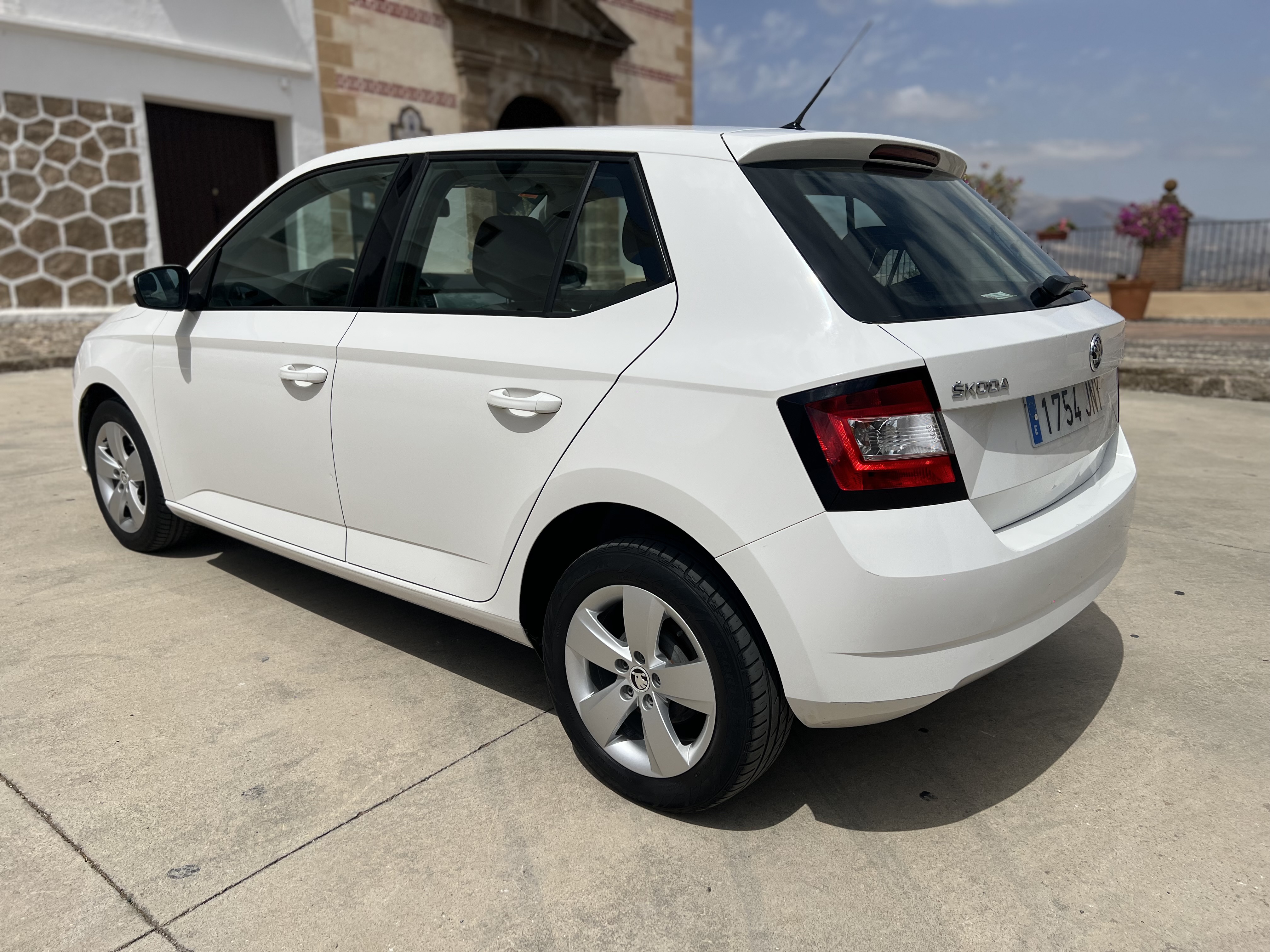 Skoda Fabia - Thumbnail 6
