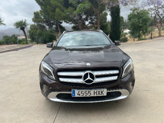 Mercedes  GLA - Thumbnail 2