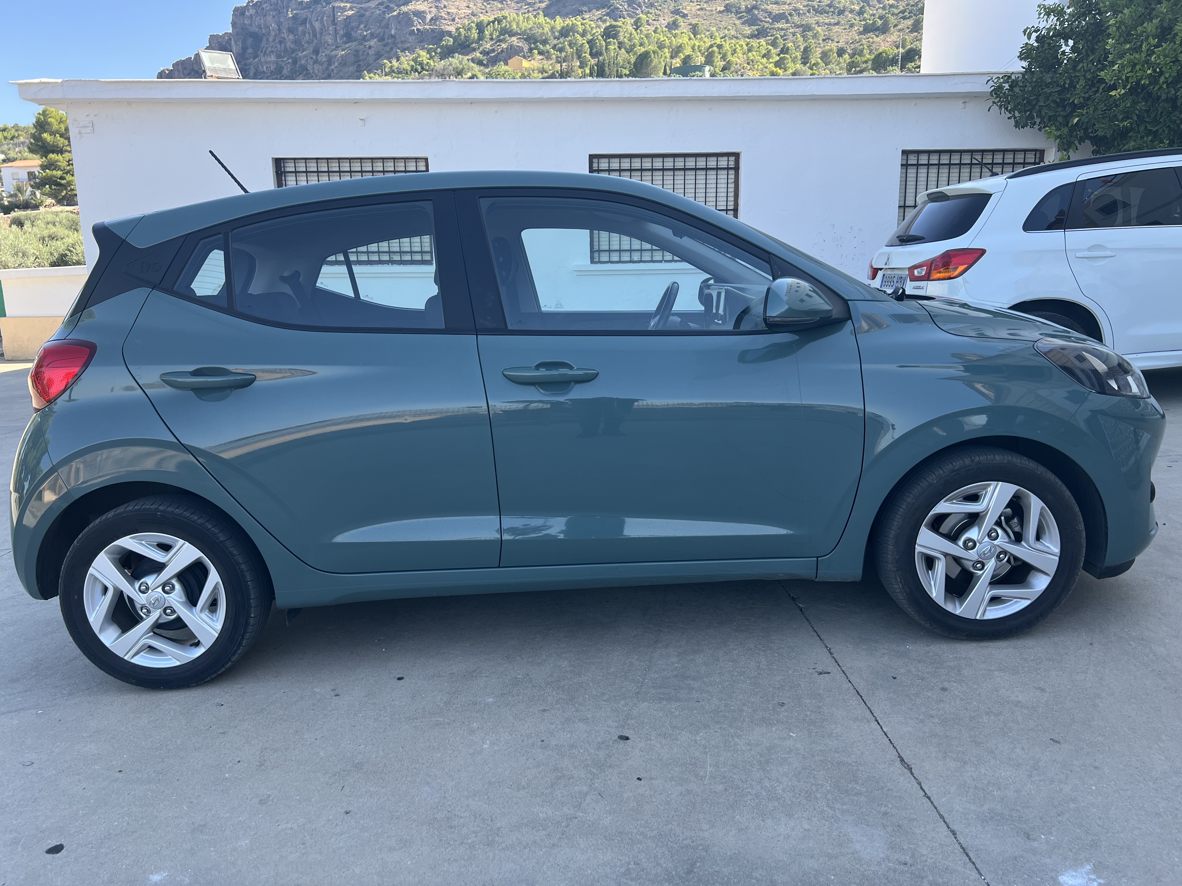 Hyundai I10 - Thumbnail 3