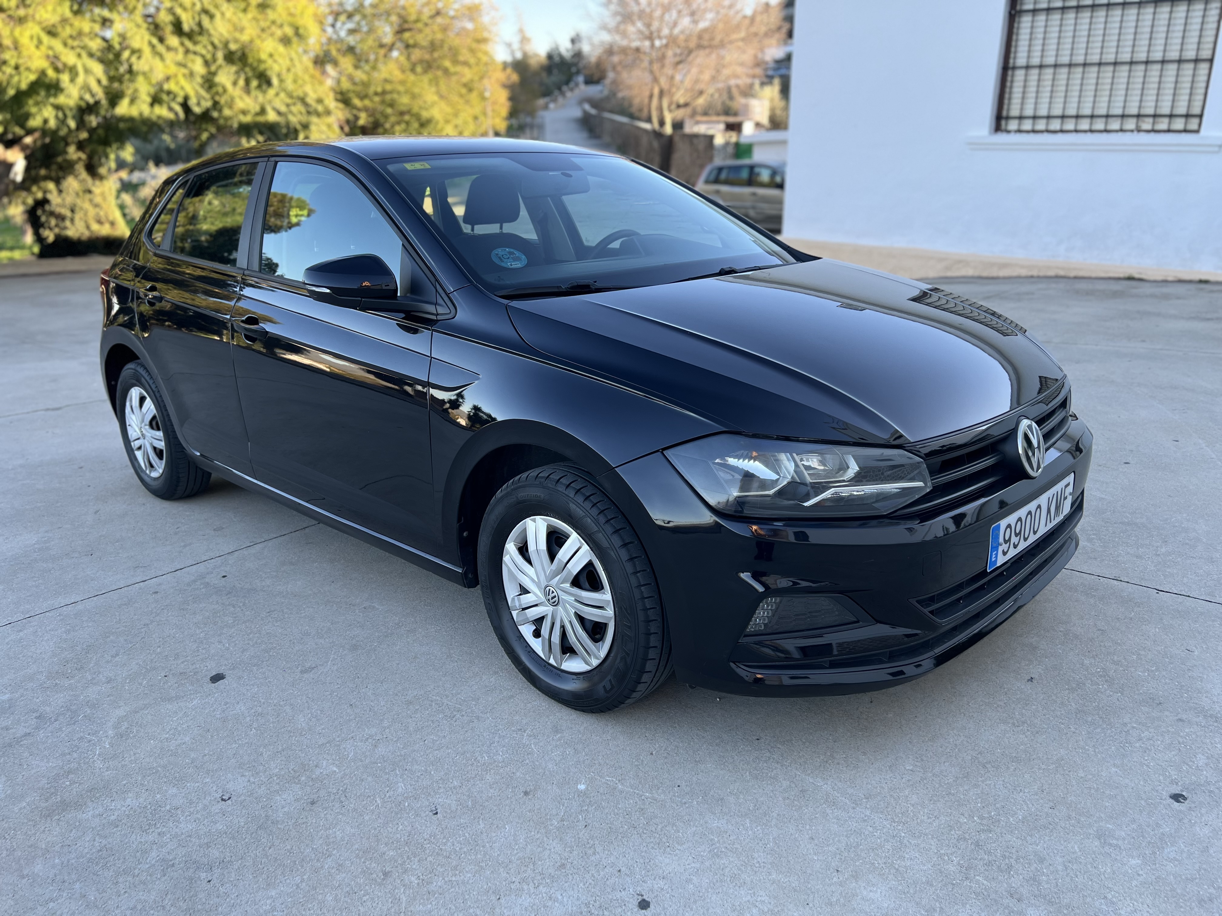 Volkswagen  Polo - Thumbnail 3