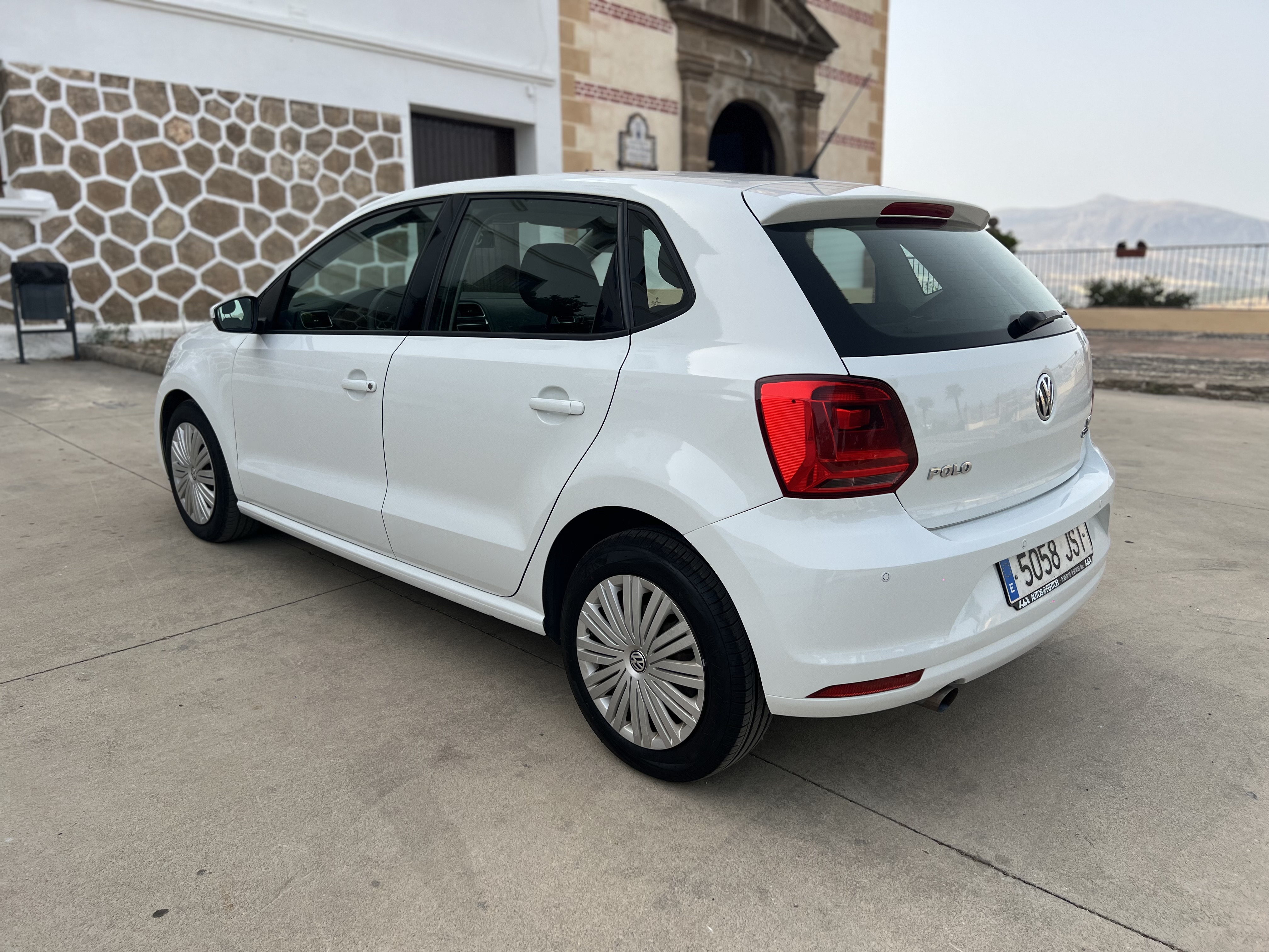 Volkswagen  Polo - Thumbnail 6