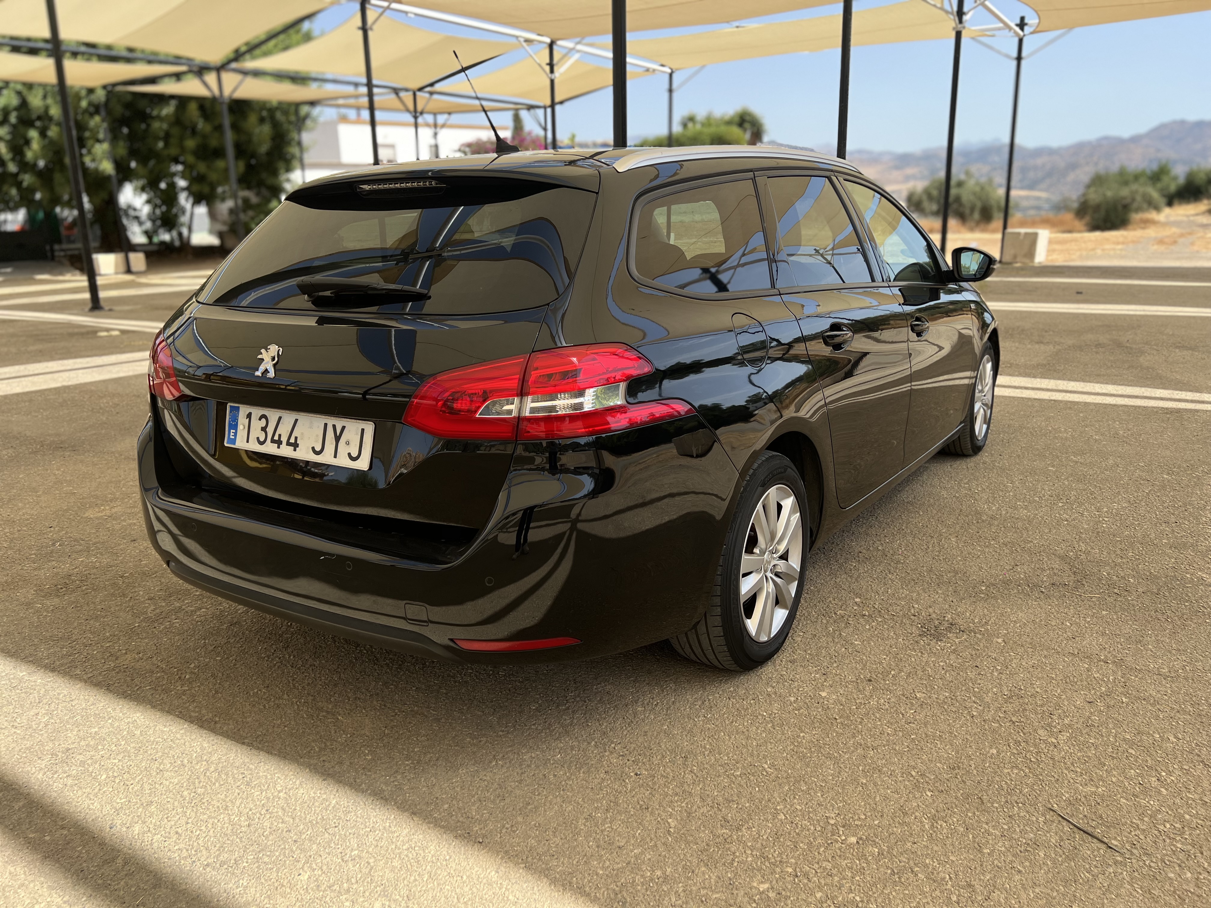 Peugeot 308 SW - Thumbnail 7