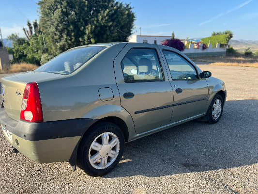 Dacia Logan - Thumbnail 9
