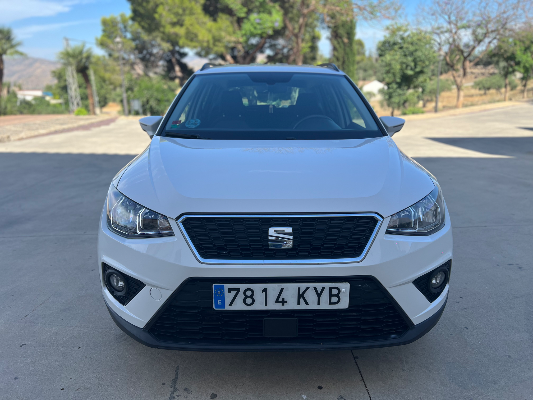 Seat  Arona - Thumbnail 2