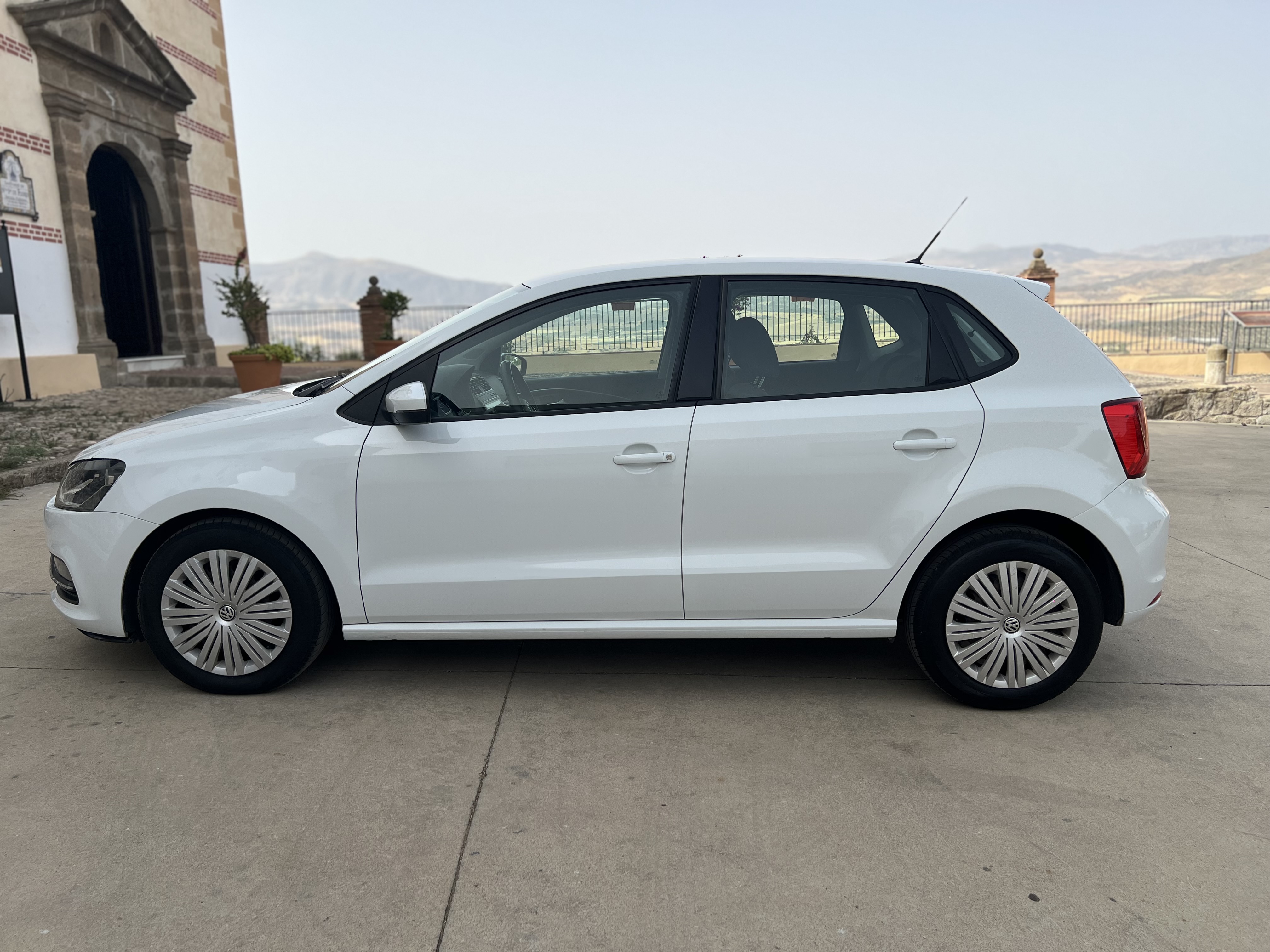 Volkswagen  Polo - Thumbnail 5