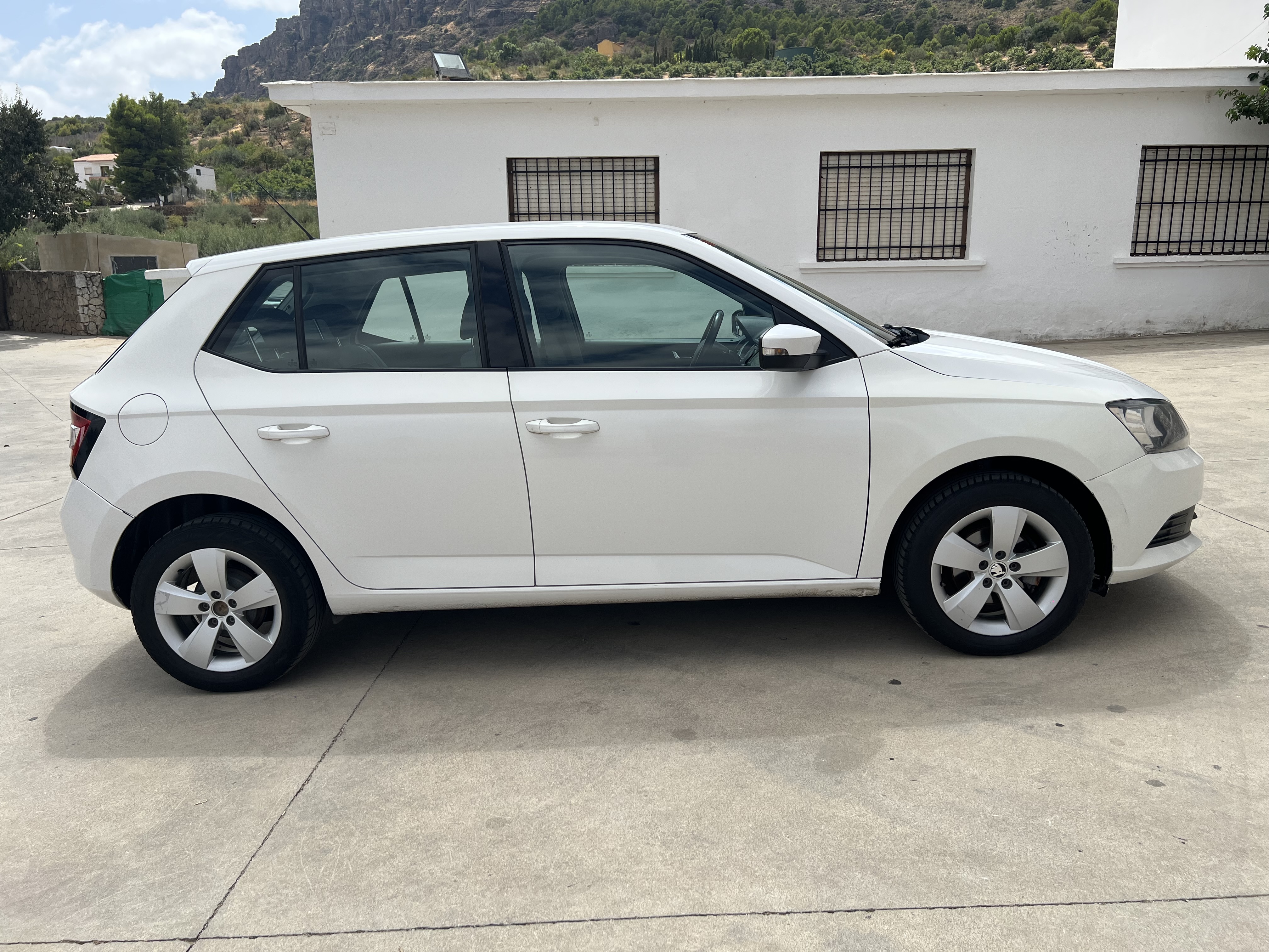 Skoda Fabia - Thumbnail 4