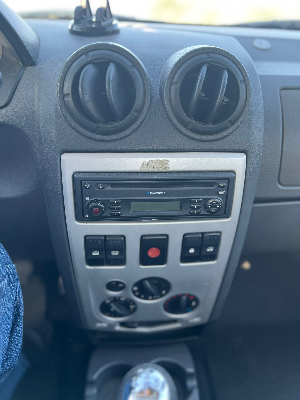 Dacia Logan - Thumbnail 3