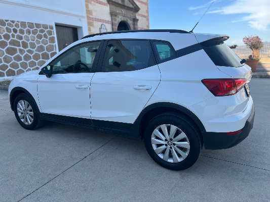Seat  Arona - Thumbnail 5