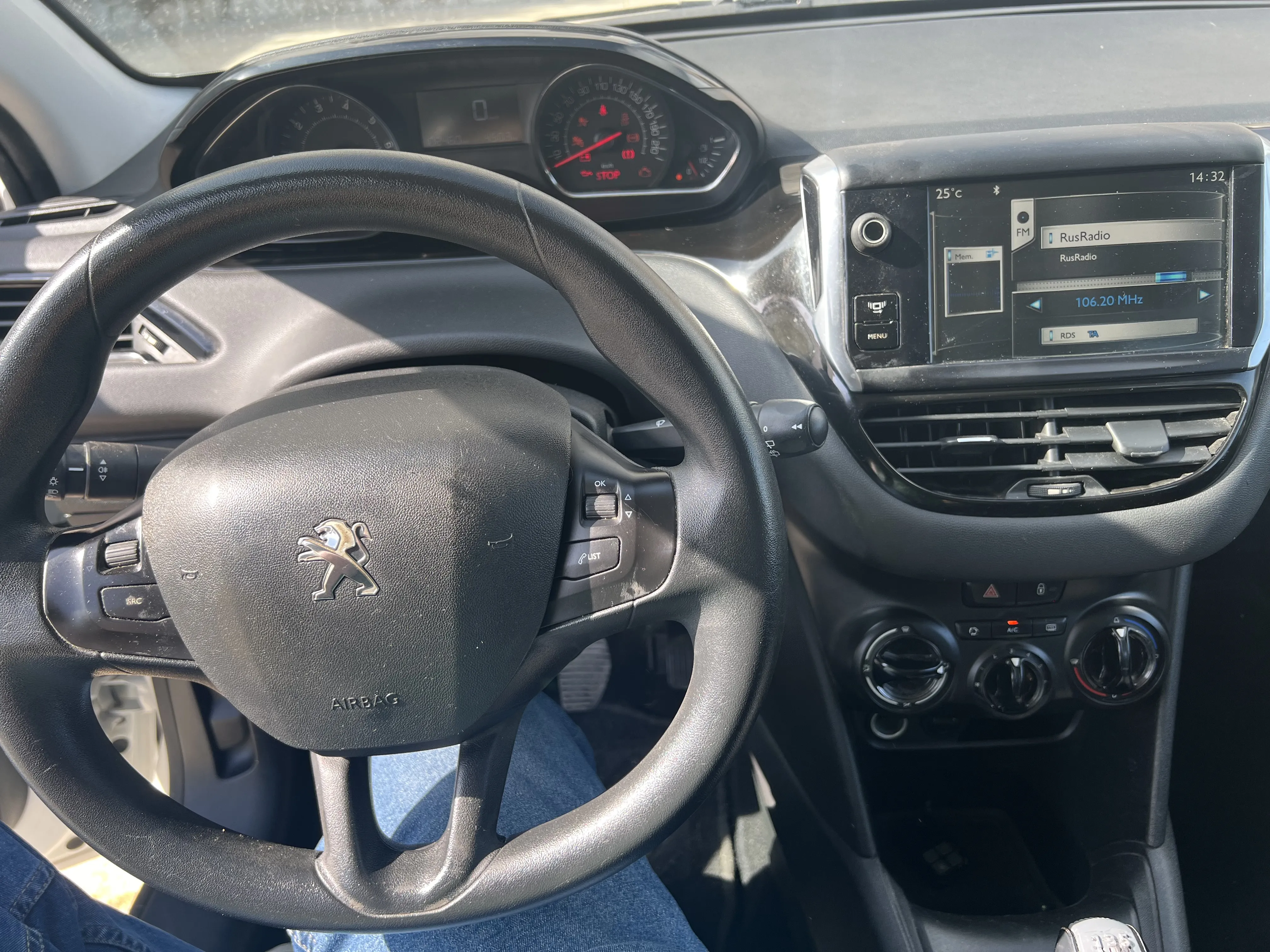 Peugeot 208 1.2 Active - Thumbnail 3