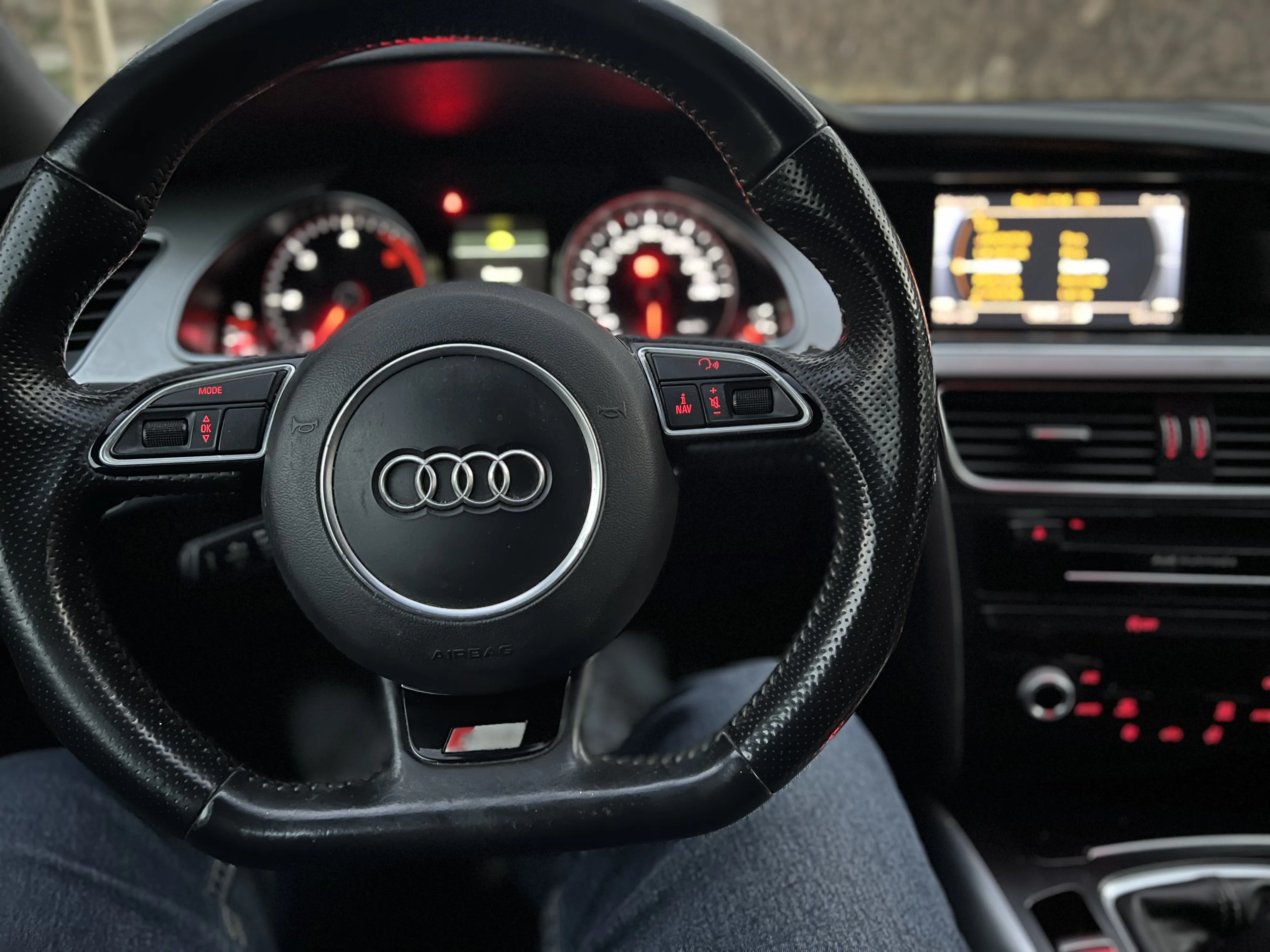Audi A5 Coupe  - Thumbnail 3